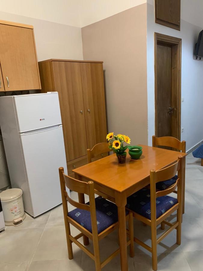 Domenica House Apartment Kondaraina Ngoại thất bức ảnh
