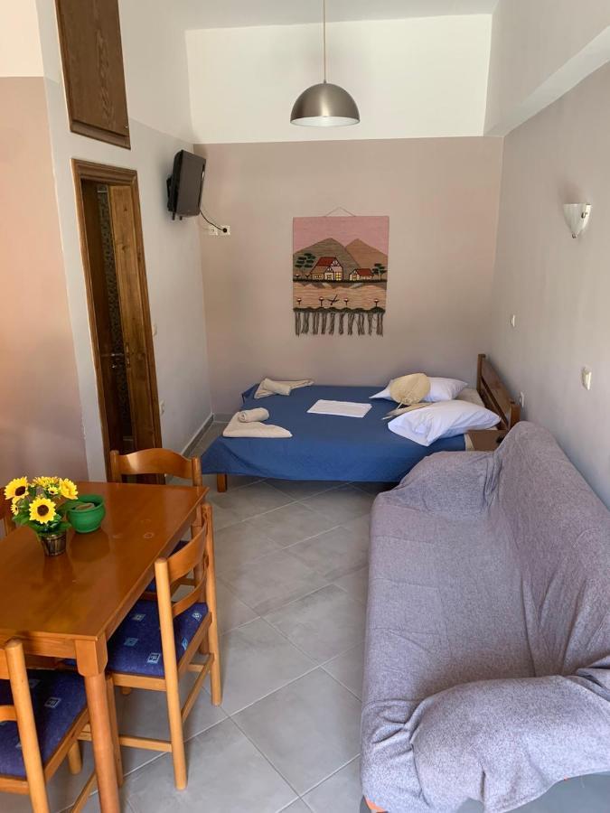Domenica House Apartment Kondaraina Ngoại thất bức ảnh