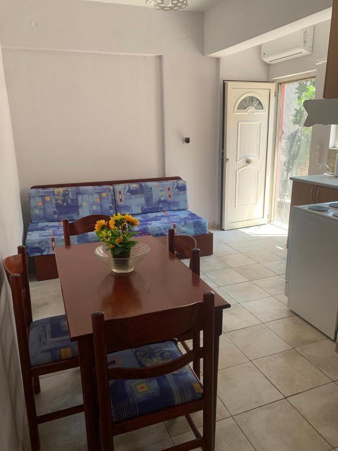 Domenica House Apartment Kondaraina Ngoại thất bức ảnh